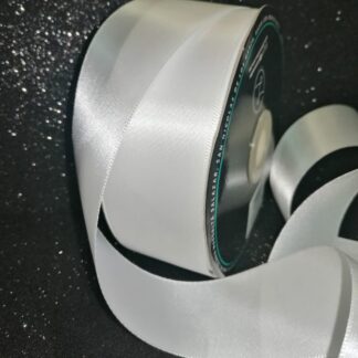 Liston Satín 1 cara Blanco ancho no. 9 (39mm) x 45m de largo